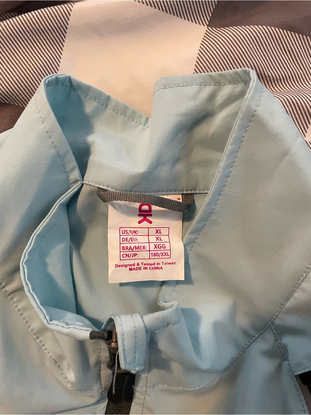 Light Blue Utility Jacket for Women - XL Zip-off sleeves.
